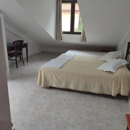 Pisuerga فندق برواثا